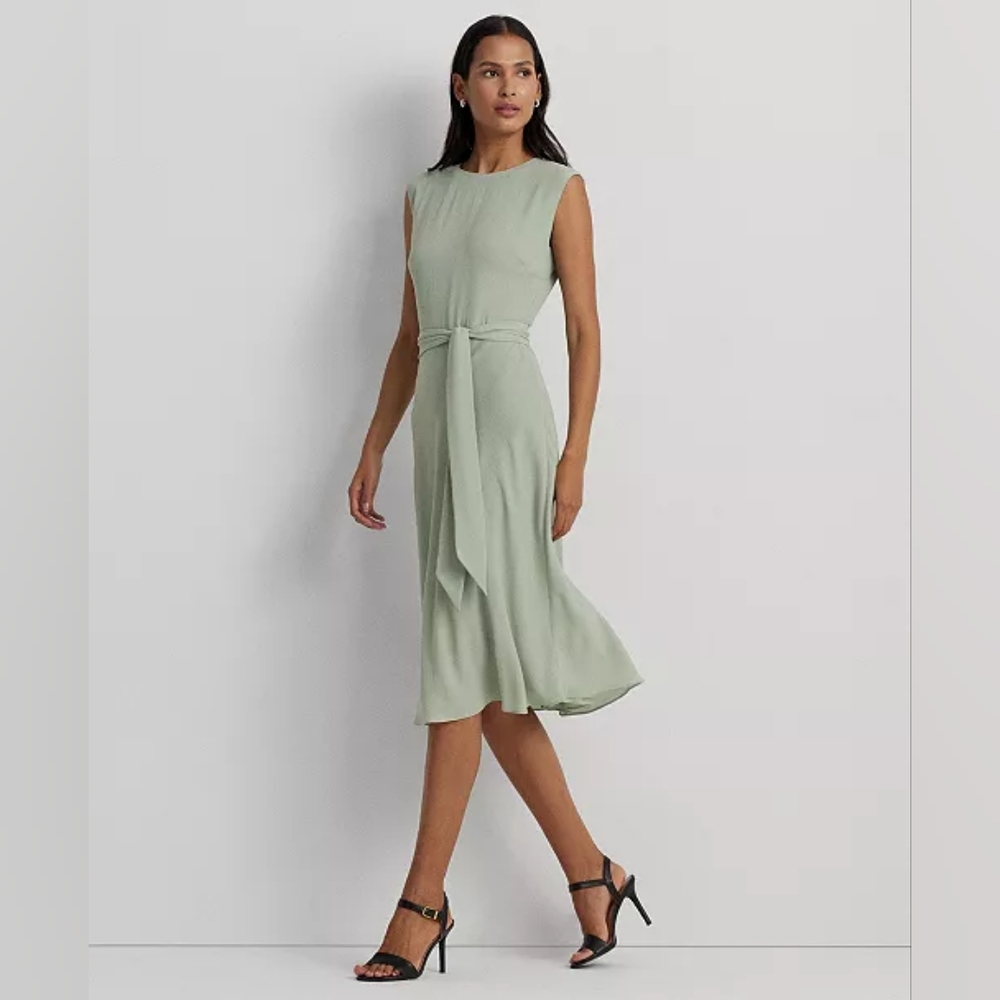 Women's Clothing (614)